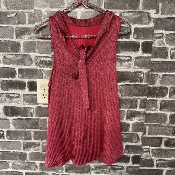 Anthropologie Maeve High Neck Tank top blouse red black printed - Picture 10 of 12